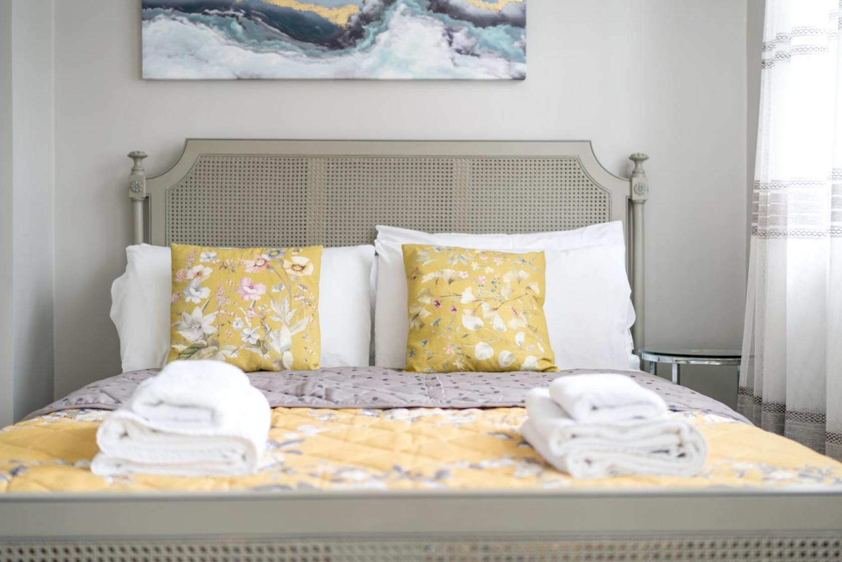 Urban Escape - Spacious 3-bedroom Close To Canary Wharf